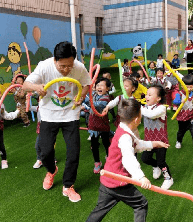 育儿知识幼儿园新生入园，家长十三忌