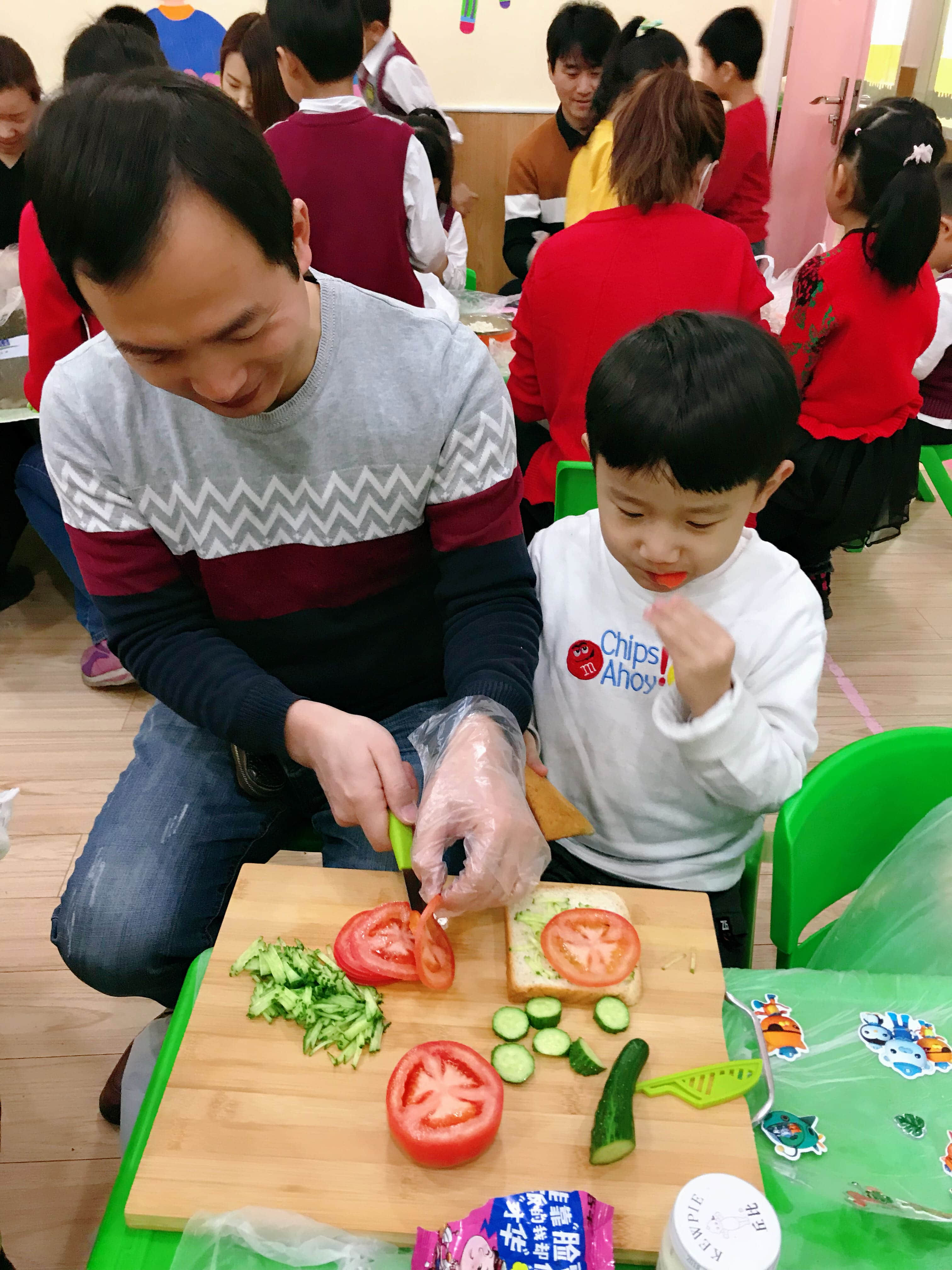 许心愿迎新年，张灯结彩庆元旦