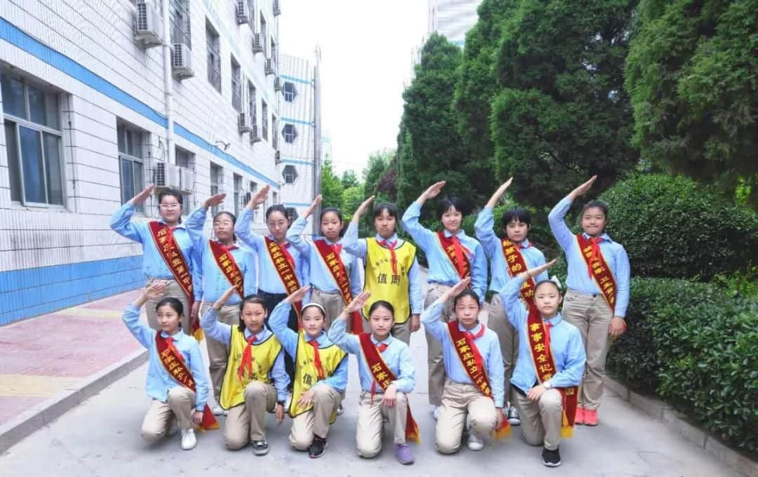 用心培育，静待花开——小学部期中家长会