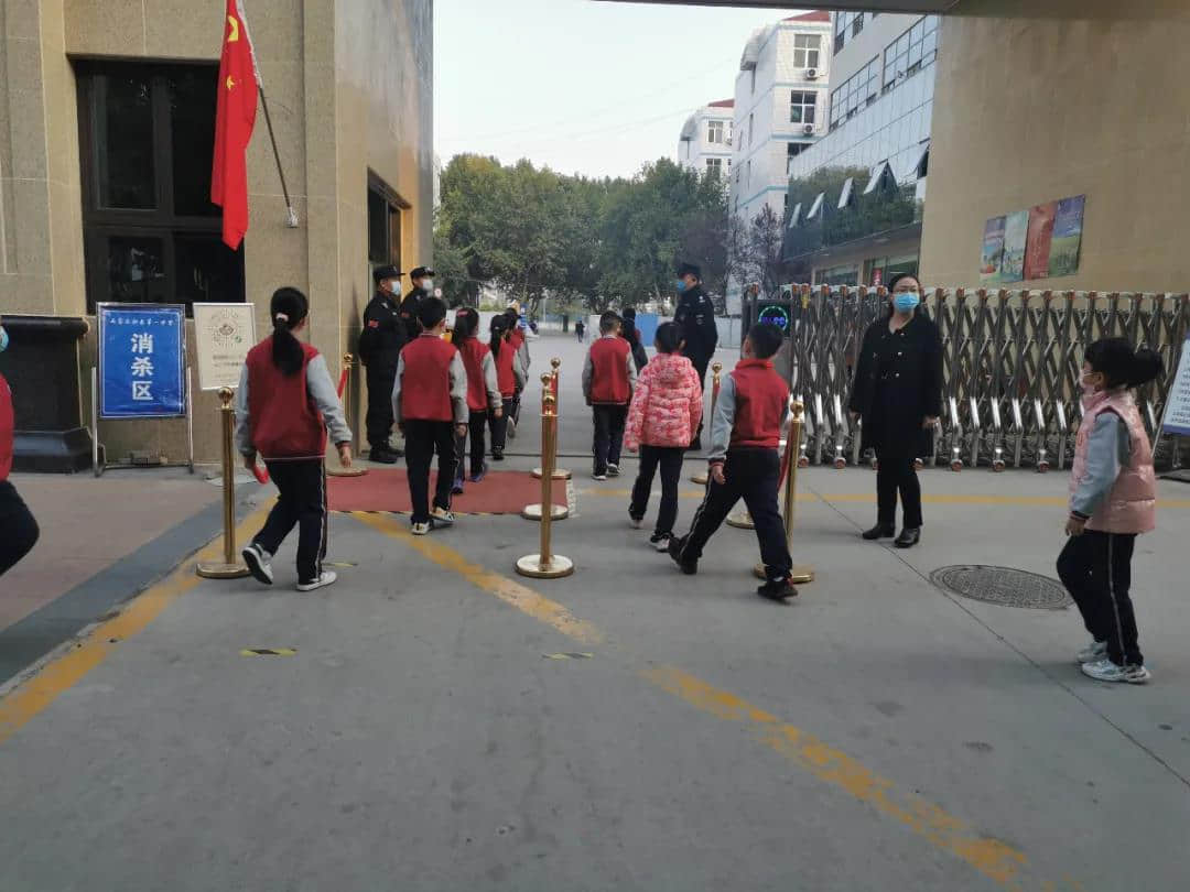 播下一种行为 收获一种习惯┃私立一中小学部规范月