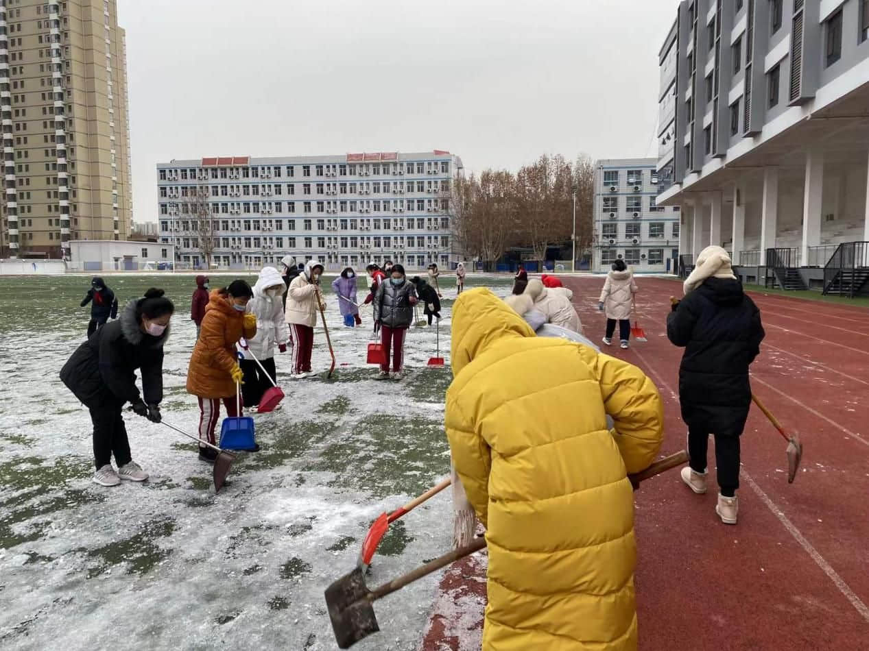 “庆元旦 迎冬奥 户外嘉年华”系列活动∣私立一中幼儿园