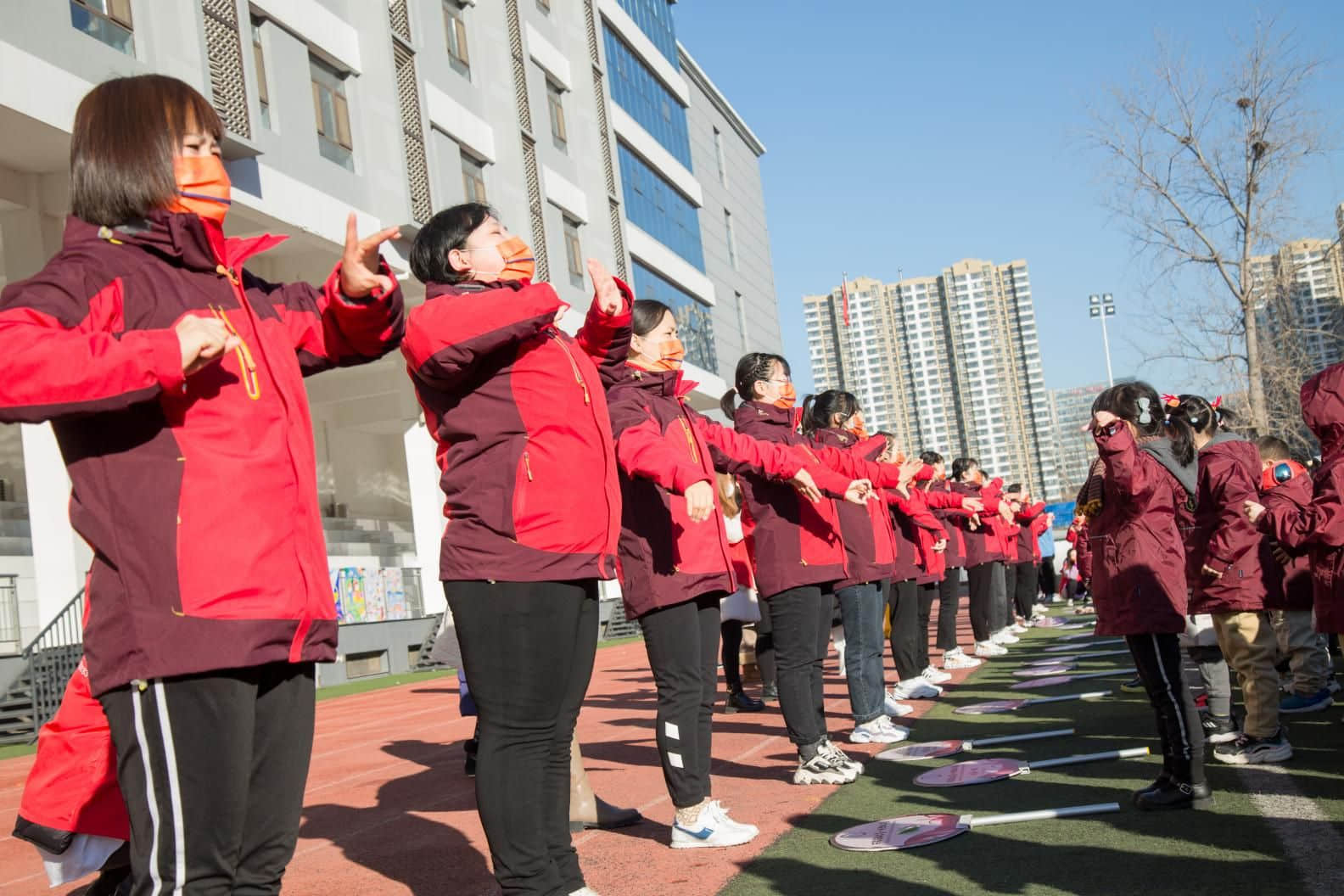 “庆元旦 迎冬奥 户外嘉年华”系列活动∣私立一中幼儿园