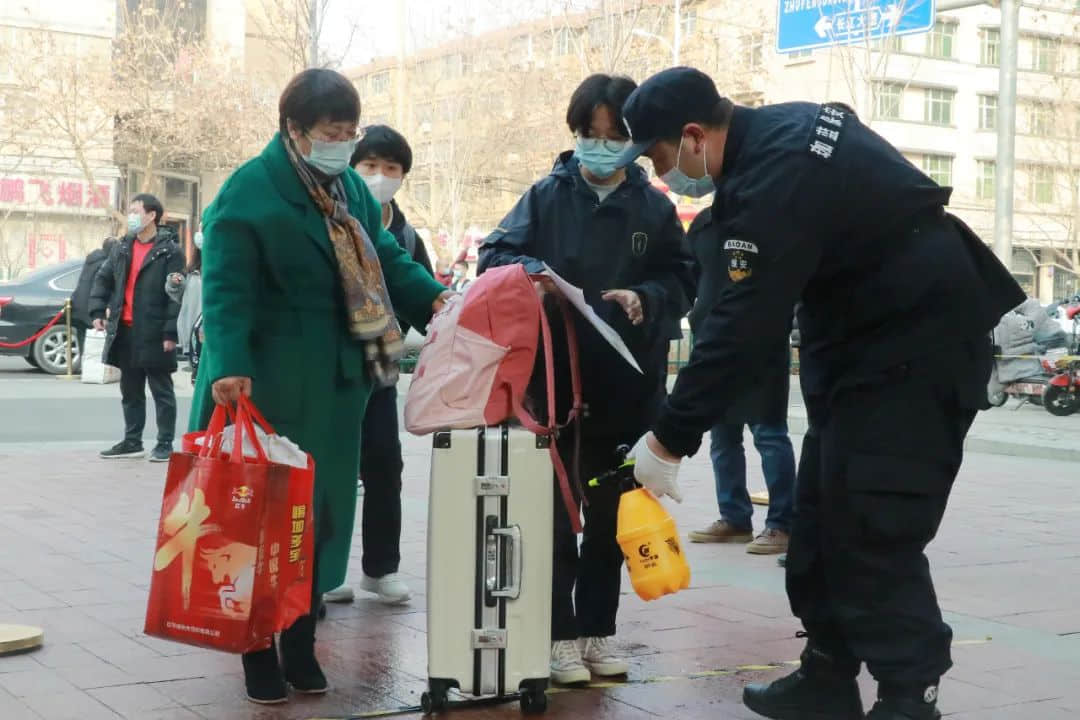 开学日|春暖花开,少年归来