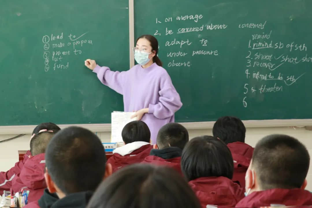 开学日|春暖花开,少年归来