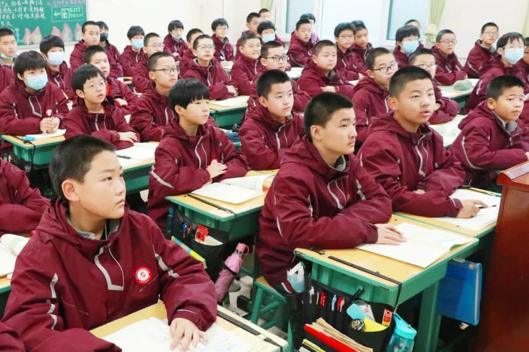 开学日|春暖花开,少年归来
