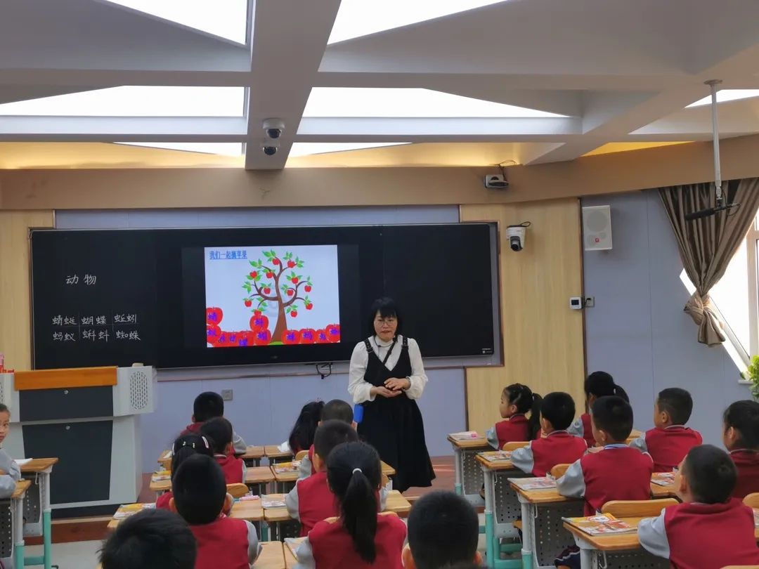 【教研风采】异彩纷呈显匠心 教学研讨促成长——“同课异构”项目式纪实