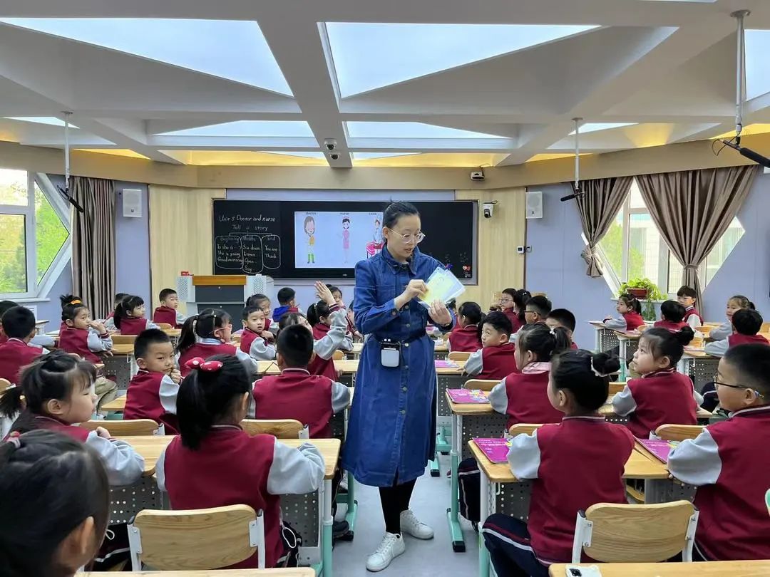 【教研风采】异彩纷呈显匠心 教学研讨促成长——“同课异构”项目式纪实