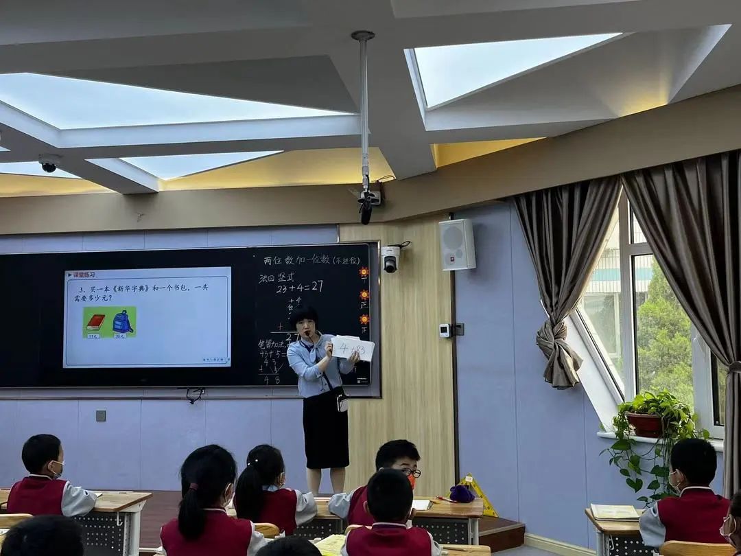 【教研风采】异彩纷呈显匠心 教学研讨促成长——“同课异构”项目式纪实