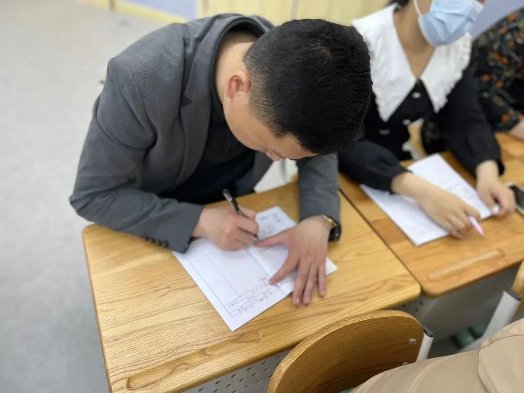 【教研风采】异彩纷呈显匠心 教学研讨促成长——“同课异构”项目式纪实