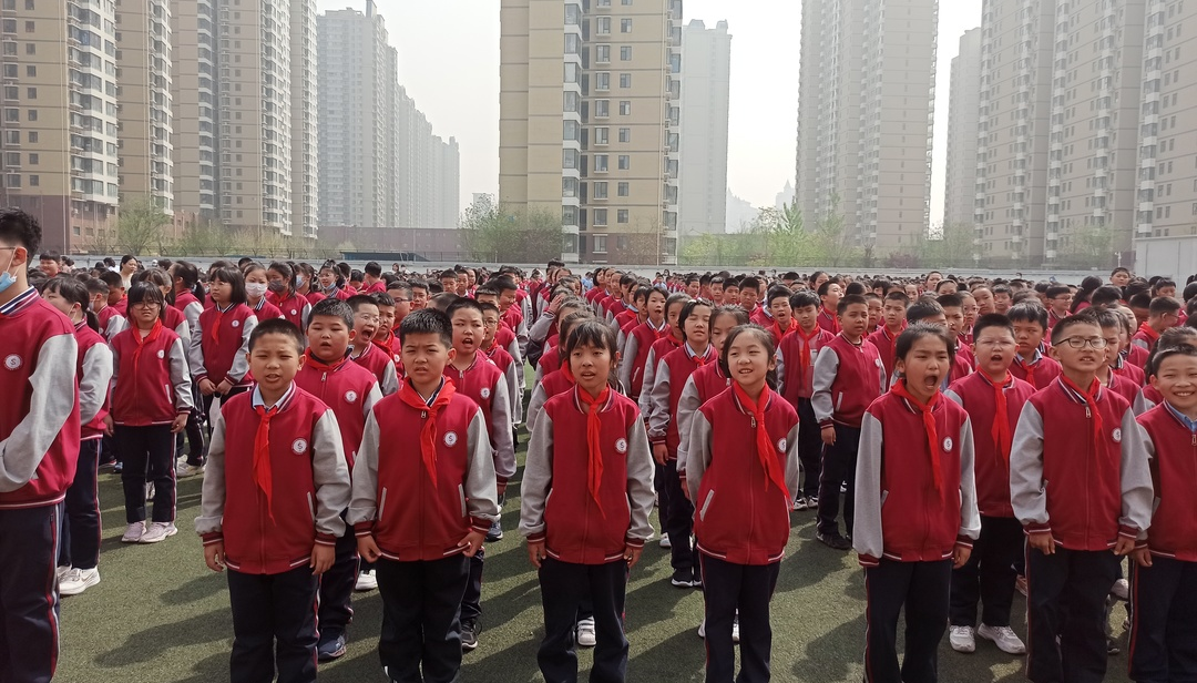 【书香校园】“浸润书香 沐浴诗词”主题升旗仪式