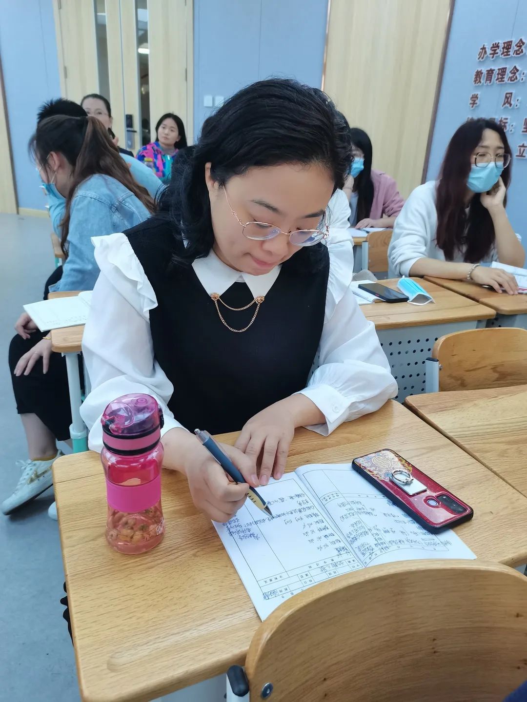 【教研风采】异彩纷呈显匠心 教学研讨促成长——“同课异构”项目式纪实