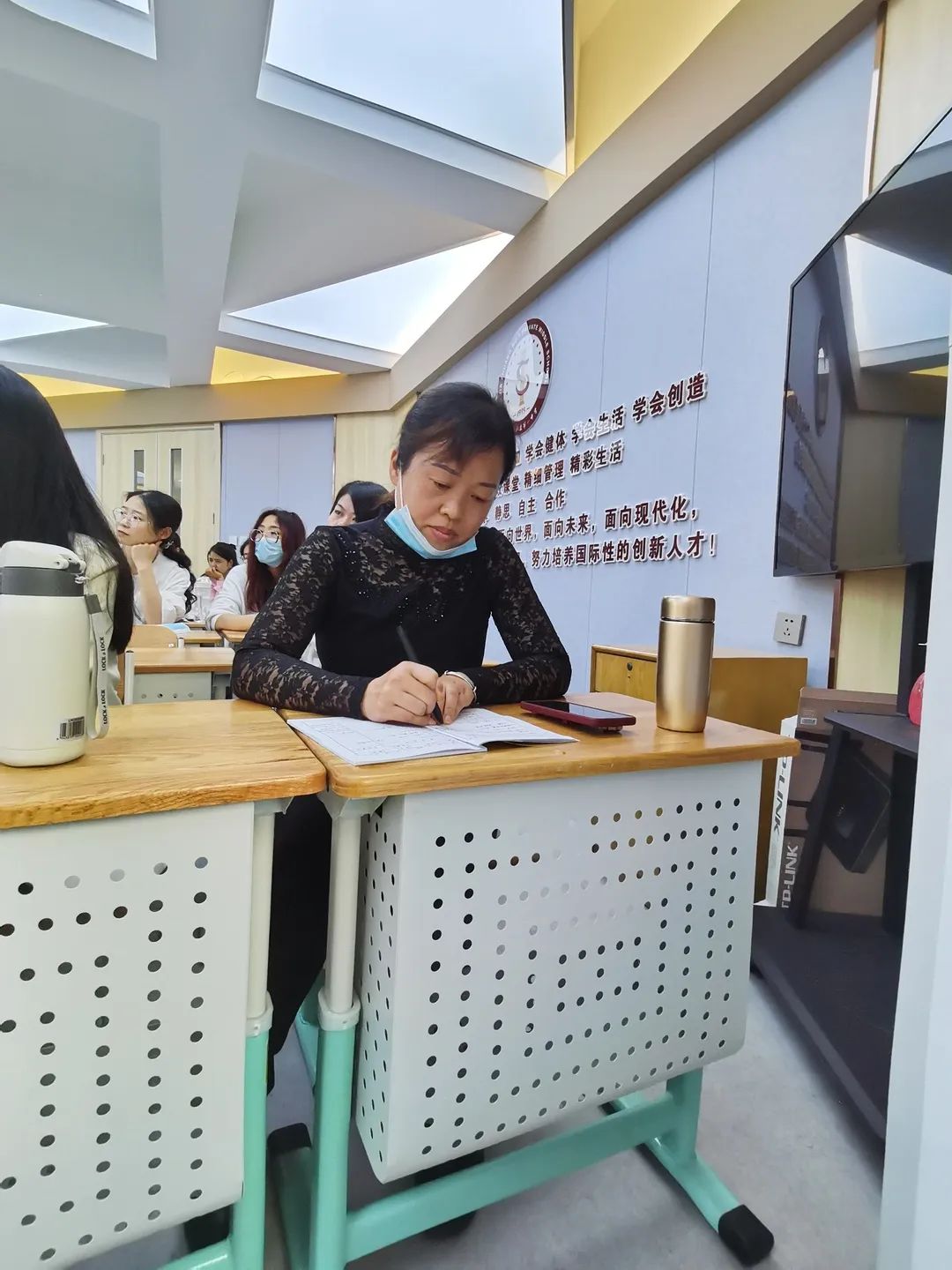 【教研风采】异彩纷呈显匠心 教学研讨促成长——“同课异构”项目式纪实
