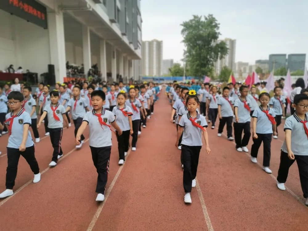 【五育并举】共燃体育梦，一起向未来——私立一中附属小学体育节