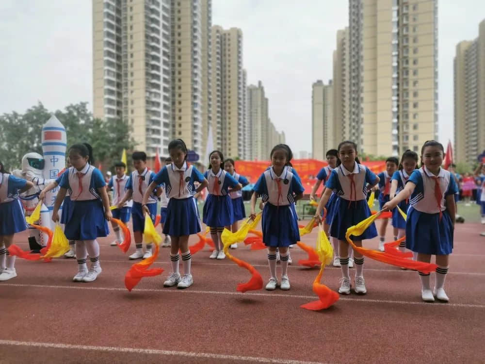 【五育并举】共燃体育梦，一起向未来——私立一中附属小学体育节