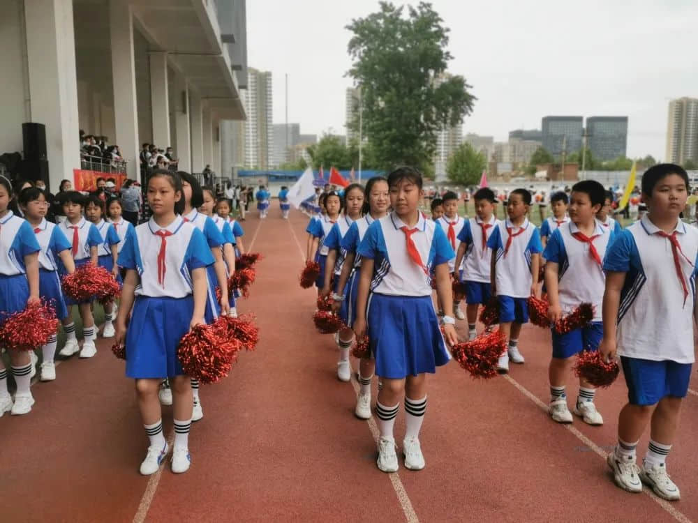 【五育并举】共燃体育梦，一起向未来——私立一中附属小学体育节