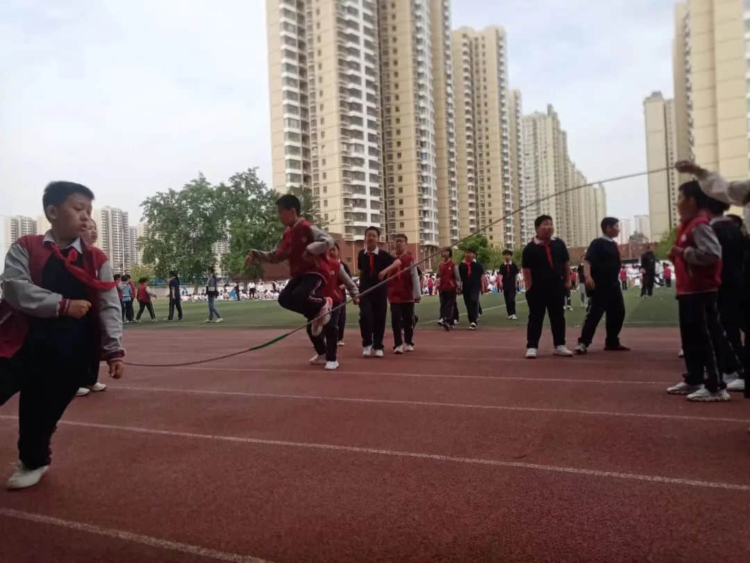 【五育并举】共燃体育梦，一起向未来——私立一中附属小学体育节