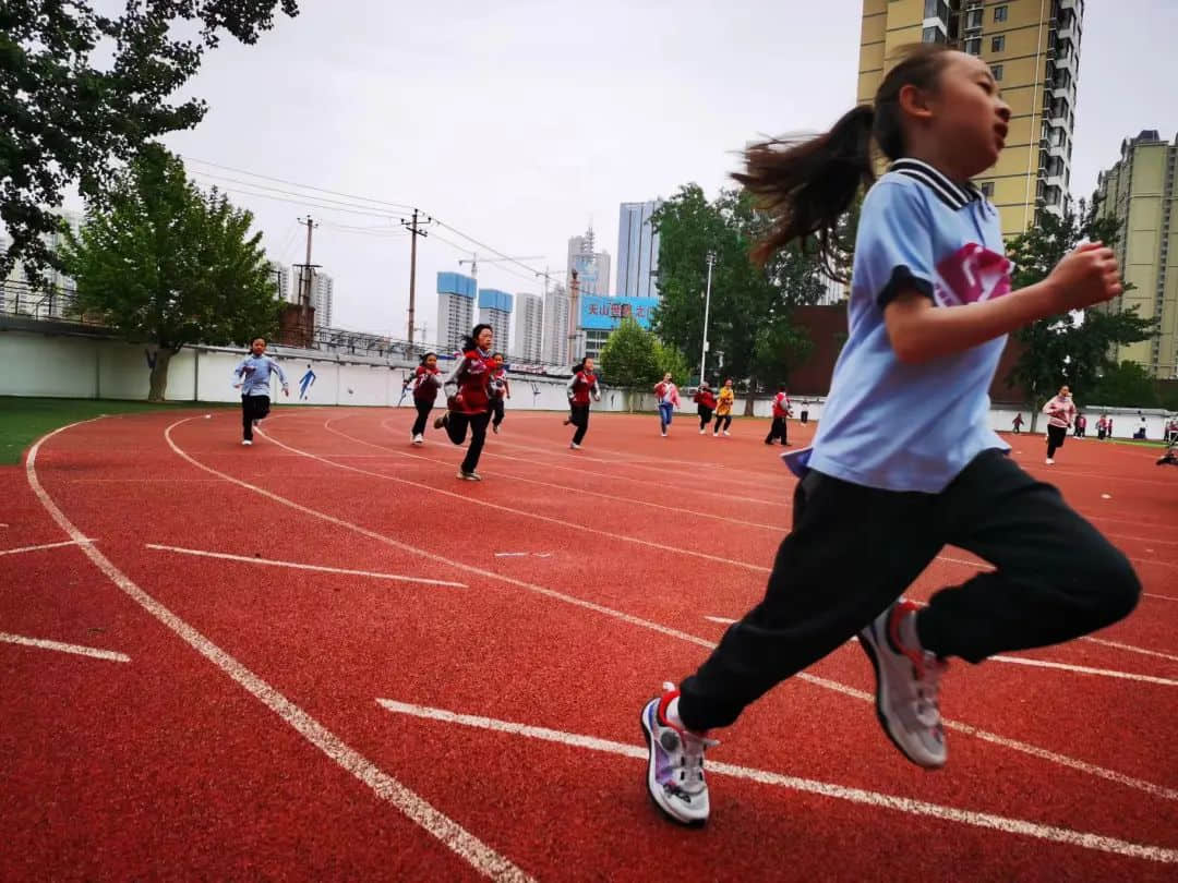 【五育并举】共燃体育梦，一起向未来——私立一中附属小学体育节