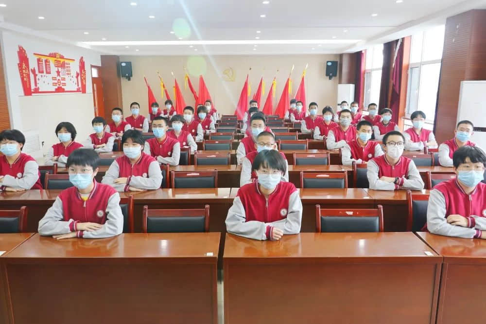 弘扬青春精神 贡献青春力量｜石家庄私立第一中学举办迎接建团100周年主题团日活动
