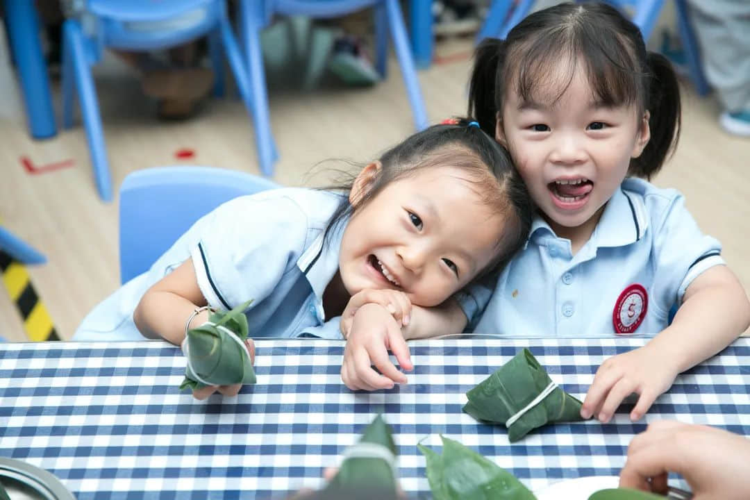 童心向党庆六一 家校共育过端午--私立一中附属幼儿园云端儿童节活动