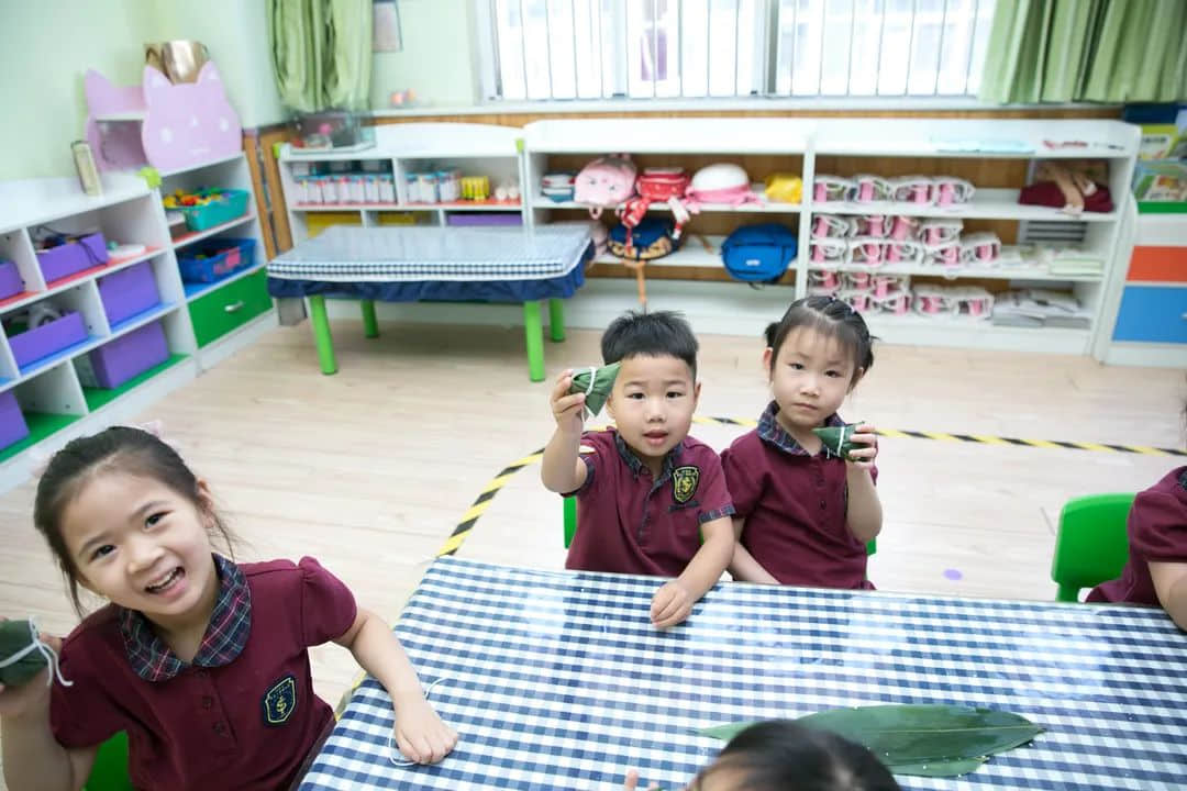 童心向党庆六一 家校共育过端午--私立一中附属幼儿园云端儿童节活动