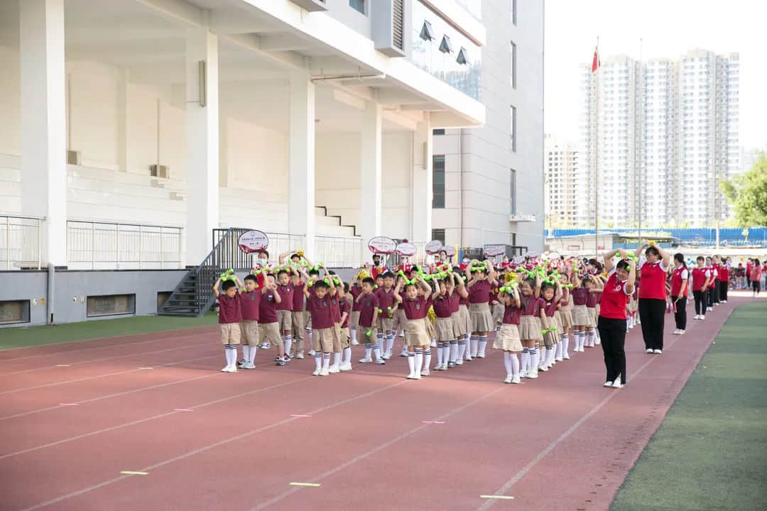 童心向党庆六一 家校共育过端午--私立一中附属幼儿园云端儿童节活动