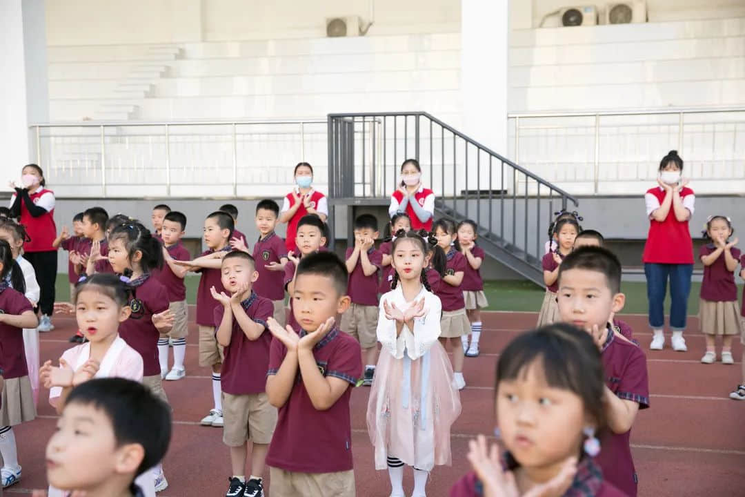 童心向党庆六一 家校共育过端午--私立一中附属幼儿园云端儿童节活动