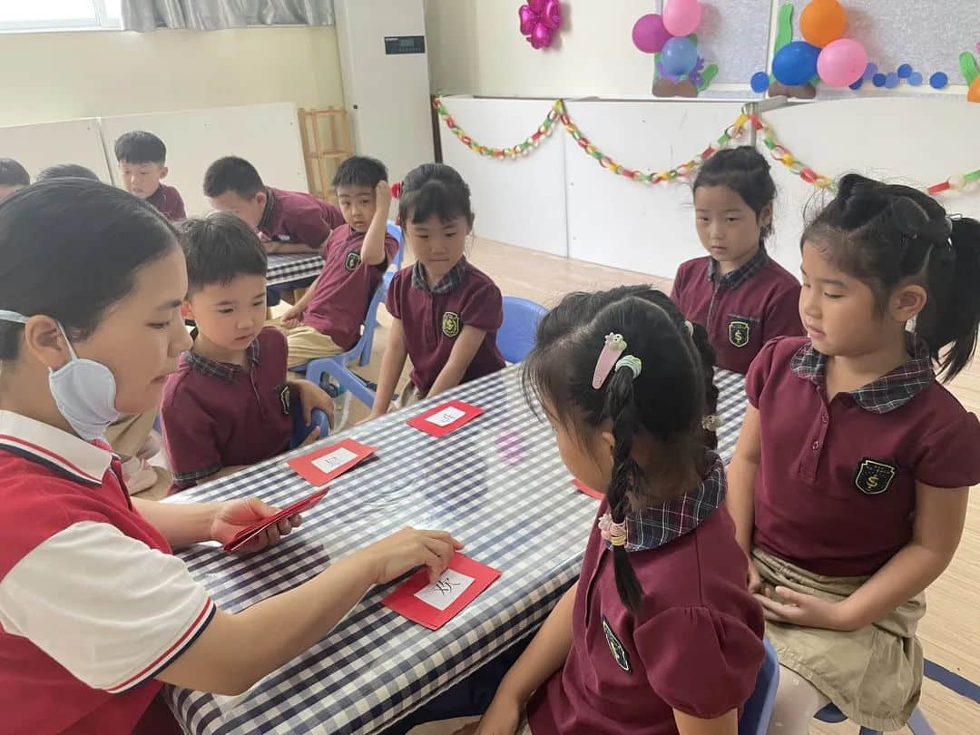 【以花为令，字词为伴】—私立一中附属幼儿园“识字飞花令”