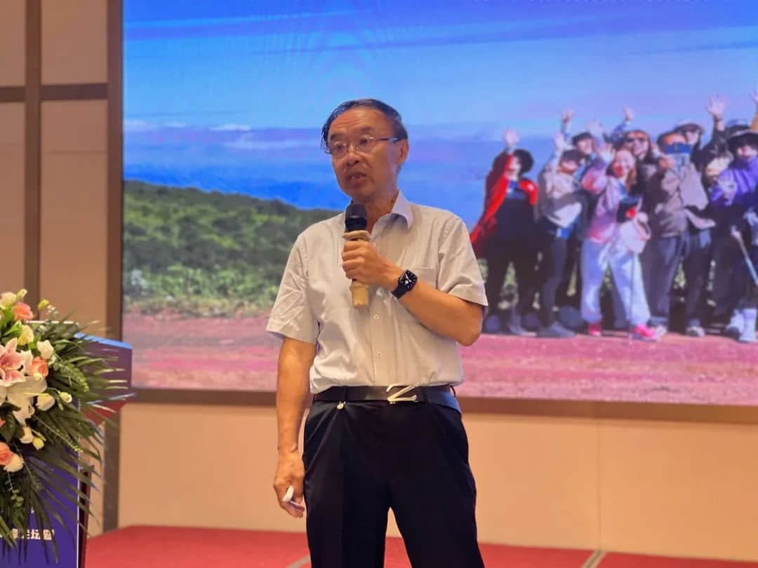 【师训·赋能研修】做教育的追光者，灵魂的摆渡人——我校骨干教师参加首届全国班主任发展大会