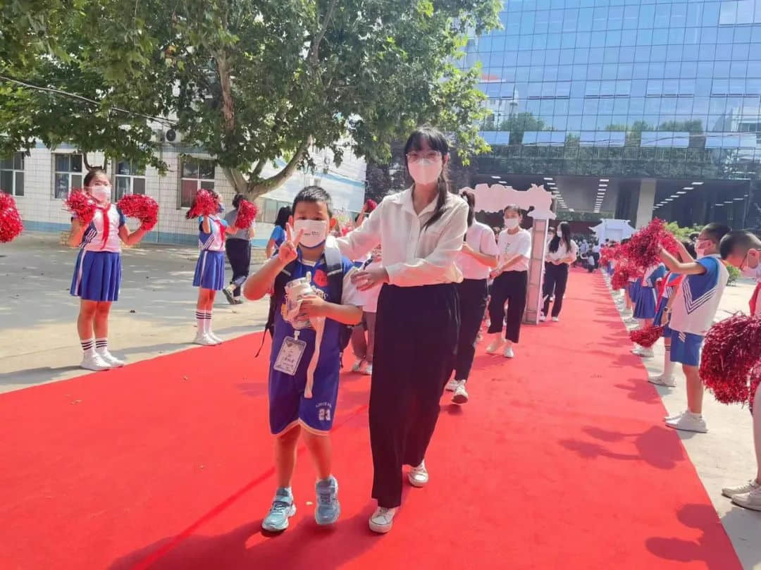 【立之爱•入学盛典】“少年自有征途，共赴星辰大海”——2022级一年级新生迎新仪式