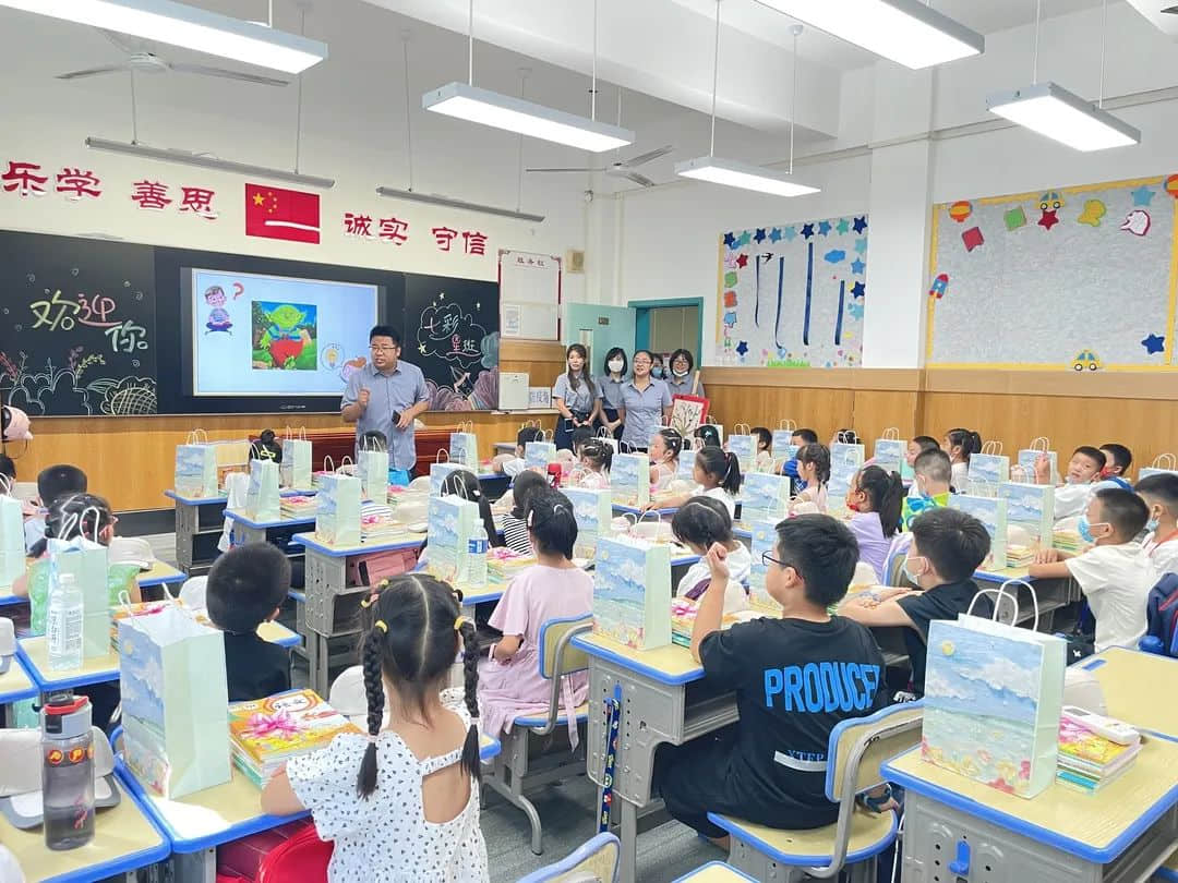 【立之爱•入学盛典】“少年自有征途，共赴星辰大海”——2022级一年级新生迎新仪式