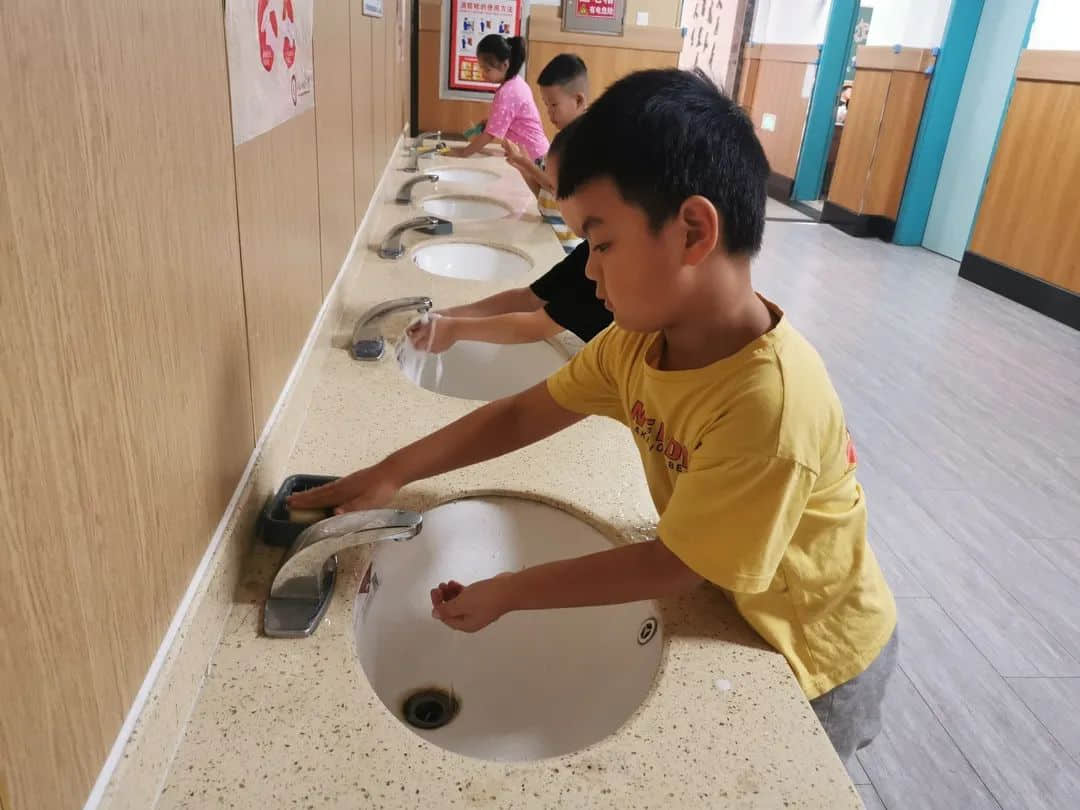 【立之爱•成长实录】培养好习惯，成就好未来——石家庄私立一中小学一年级立娃风采