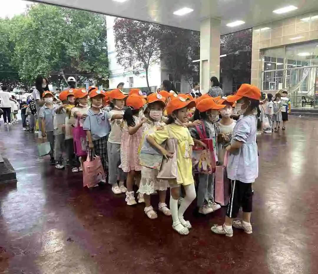 【立之爱•成长实录】培养好习惯，成就好未来——石家庄私立一中小学一年级立娃风采
