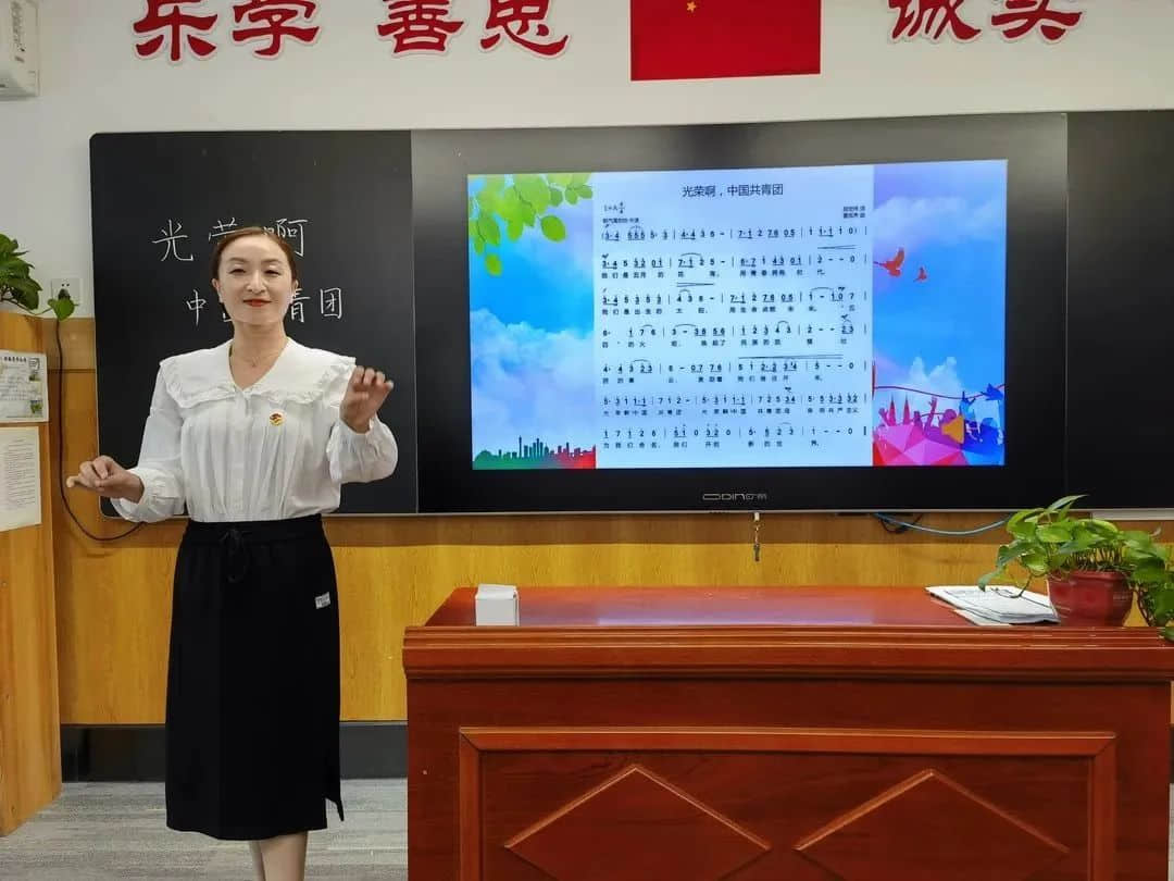 【2023•新年贺词】心怀美好 让梦发光｜石家庄私立一中附属小学校长新年致辞