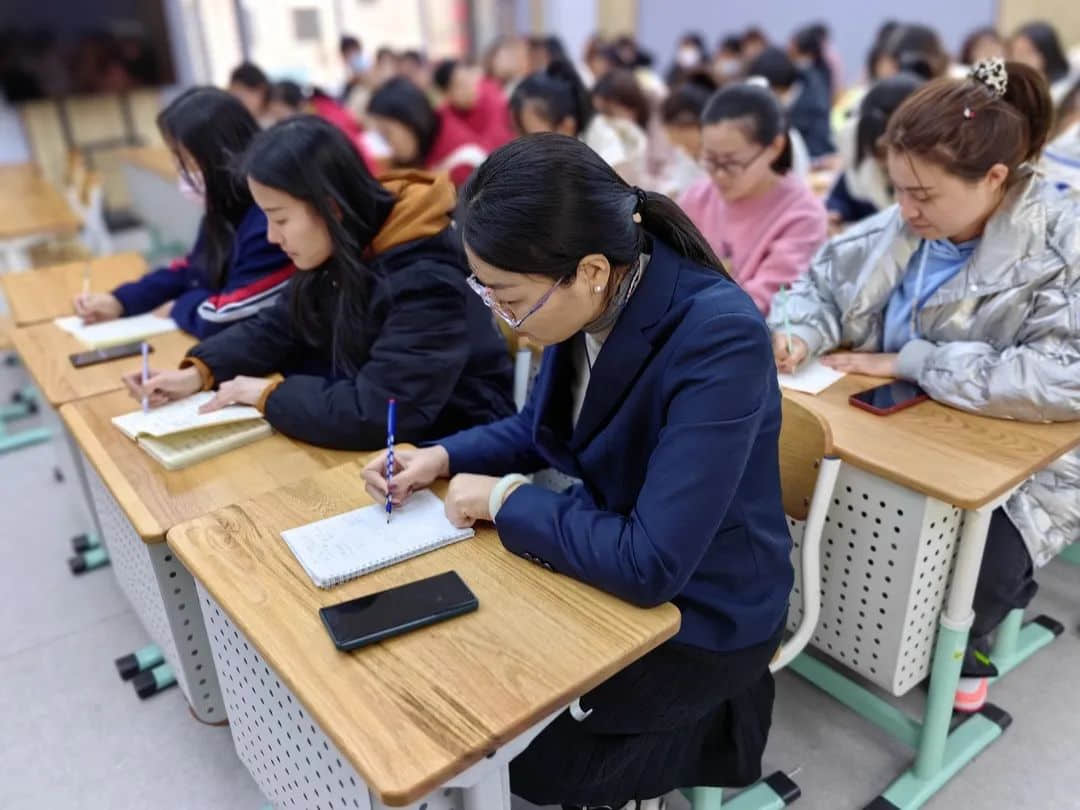 【立小•开学季】春暖花开芳香溢，立小翘首盼你归｜开学前工作筹备进行时ing......