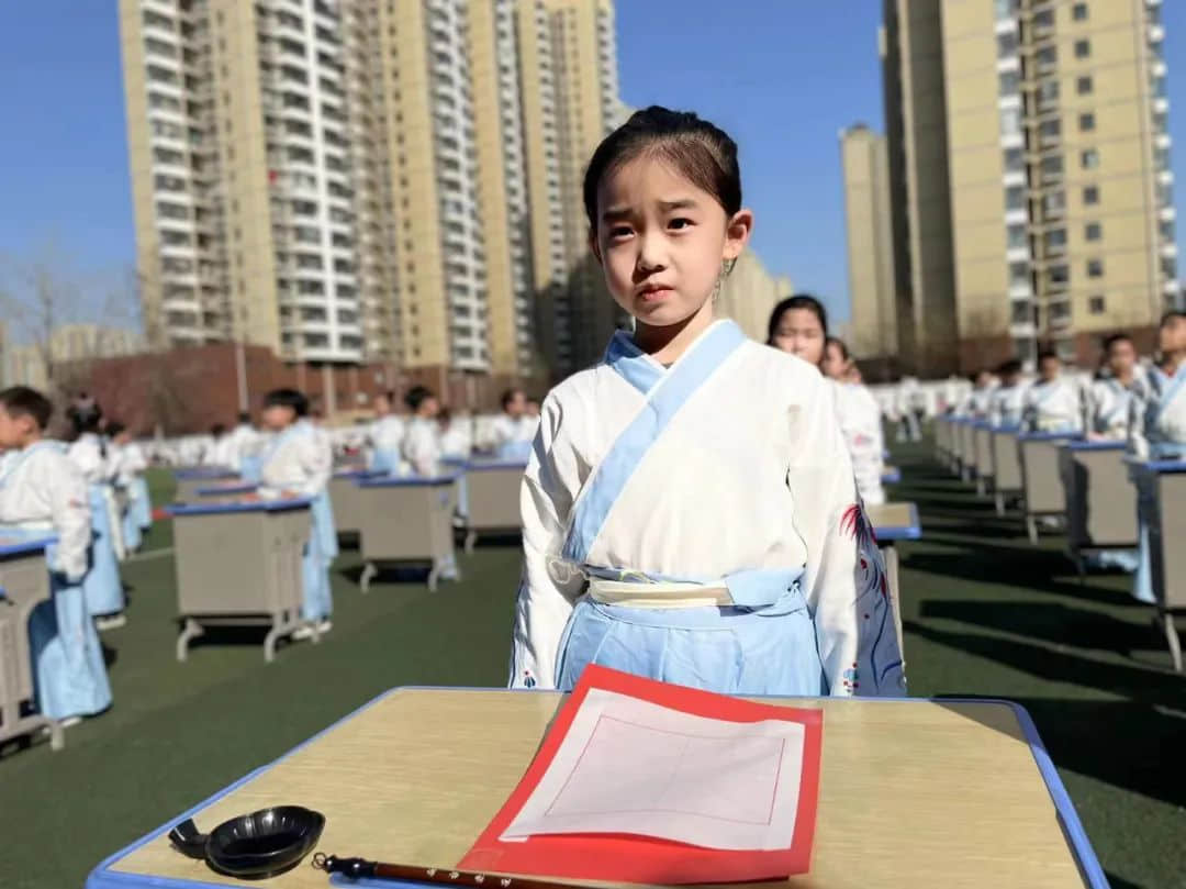 【立小•成长四礼】开蒙启智 礼润童心｜一年级开笔礼仪式