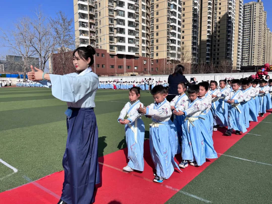 【立小•成长四礼】开蒙启智 礼润童心｜一年级开笔礼仪式