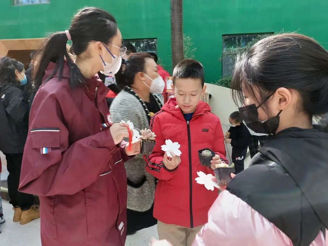 【预之春】与春相约，心“预”花开——石家庄私立一中附小预科部植树节活动