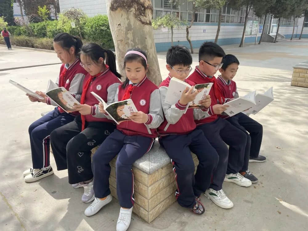 【立小•阅读嘉年华】遇初春之美 享阅读时光｜立娃户外阅读活动