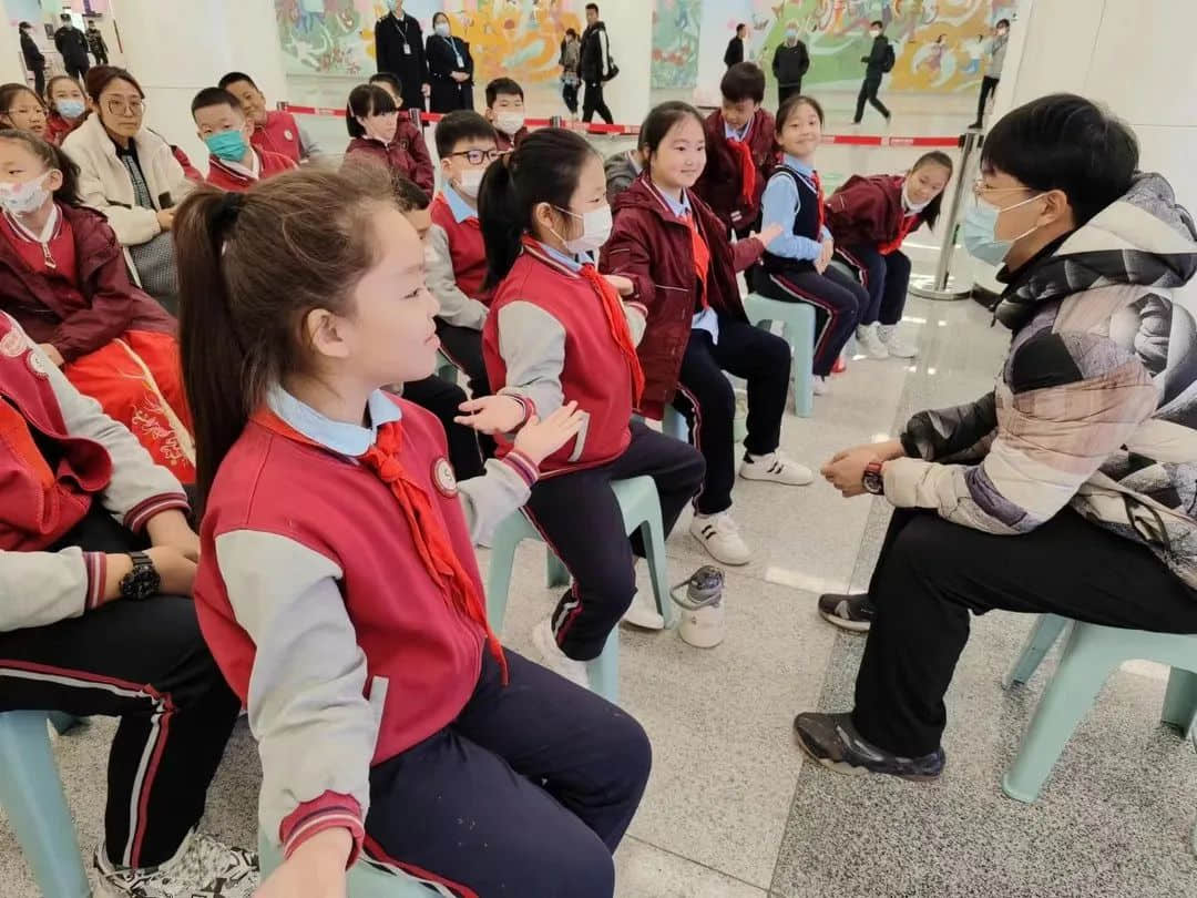 【立小•阅读嘉年华】“乘游天下 阅览古今”｜立小参加第五届书香地铁世界读书日活动纪实