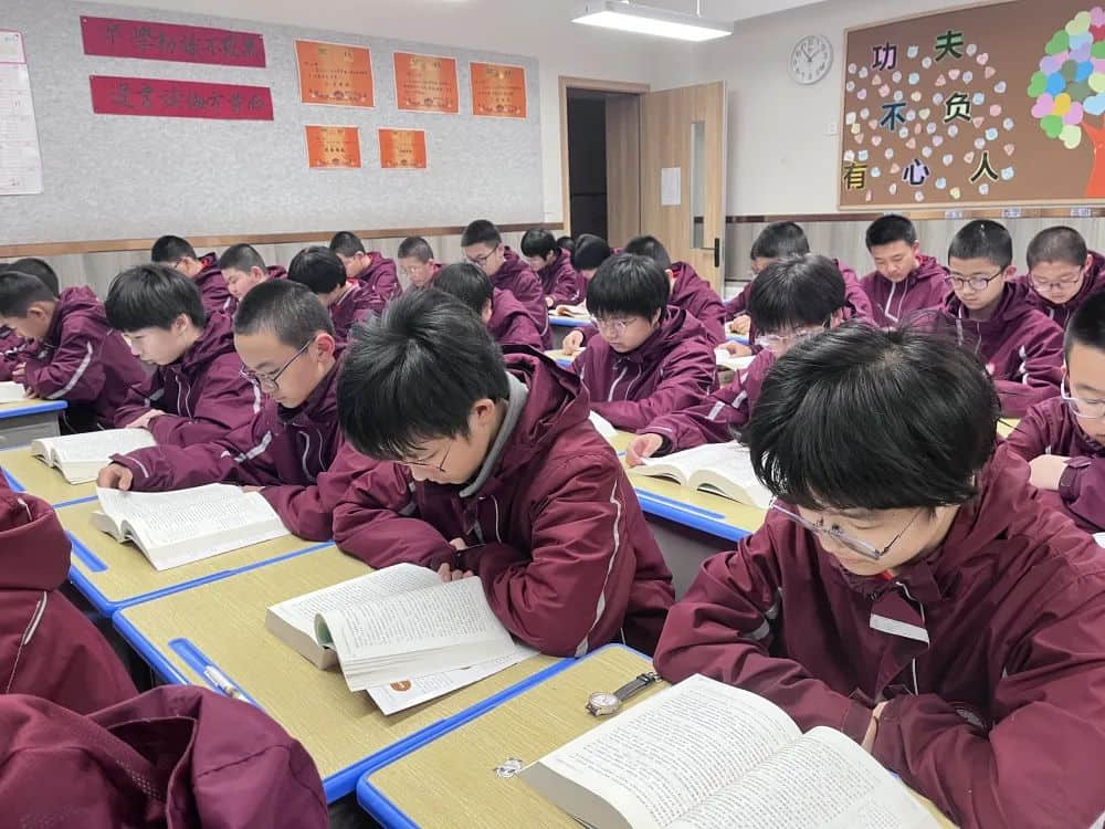最美四“阅”天 书香润校园丨初一年级读书节活动
