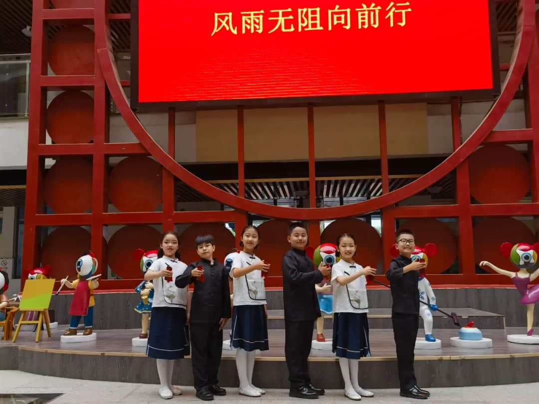 【立小•五立德育】接天莲叶无穷碧 映日荷花别样红｜高新区第八届校园艺术节