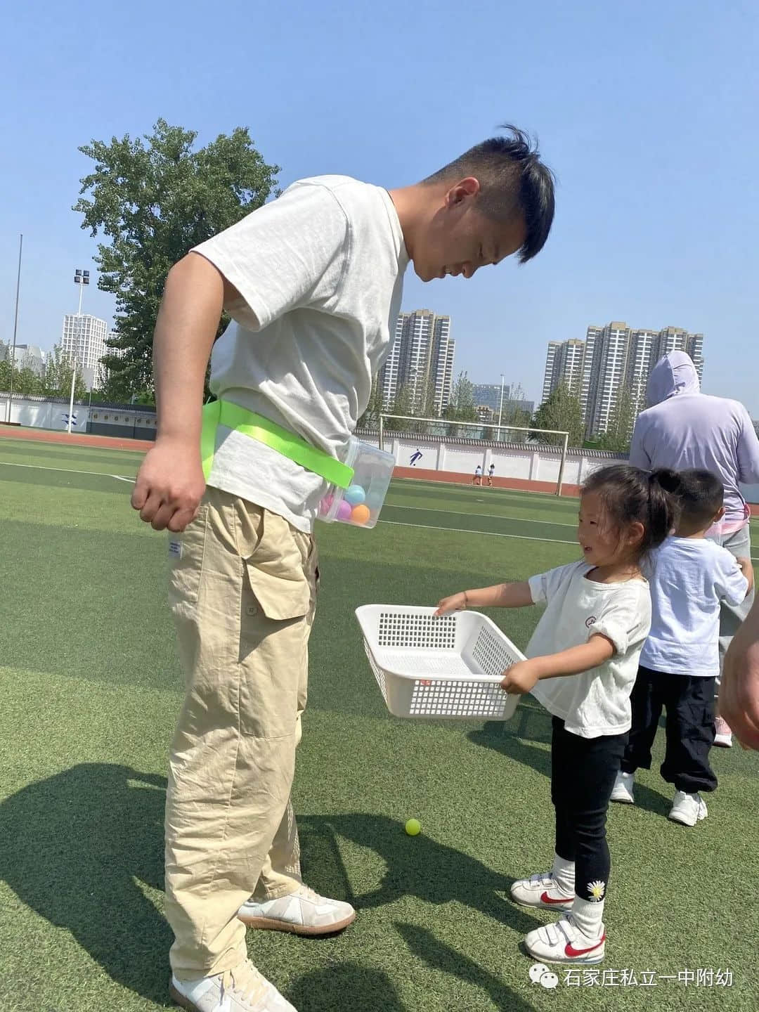 【亲子运动会】石家庄市私立第一中学幼儿园亲子运动会——为爱奔跑，勇敢做自己