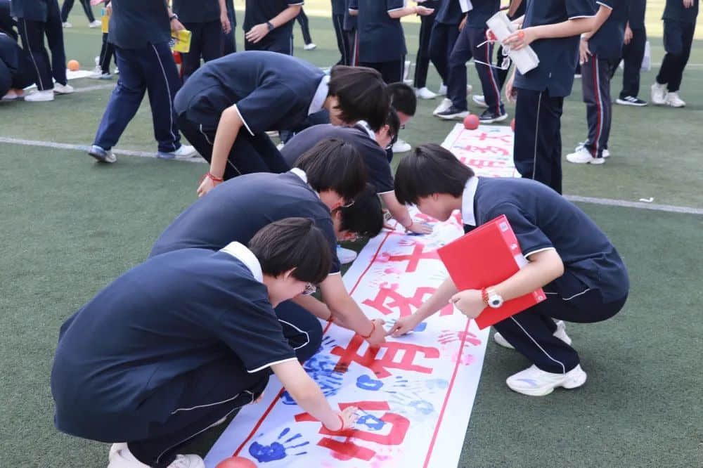 少年乘风去 未来皆可期丨初三年级毕业典礼暨中考冲刺大会