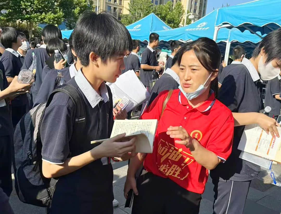 石家庄私立一中祝全市中考学子金榜题名！