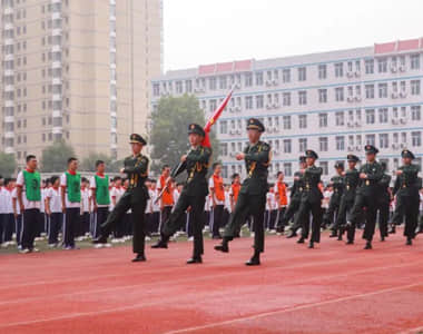 遵规守纪 立德树人丨新学期第一次升旗仪式圆满举行