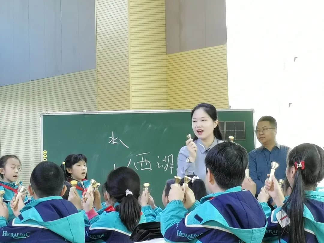 【立小•荣耀时刻】聚焦核心素养 研磨学科融合｜跨学科融合教学——立小古诗新歌谣在长安唱响
