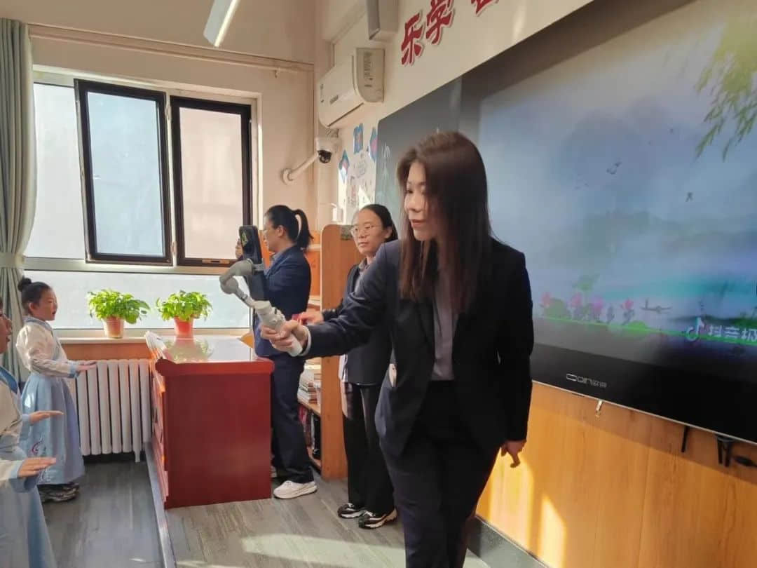 【立小•诗词节】唱响古诗新歌谣 掀起经典热浪潮｜二年级跨学科诗词主题展示