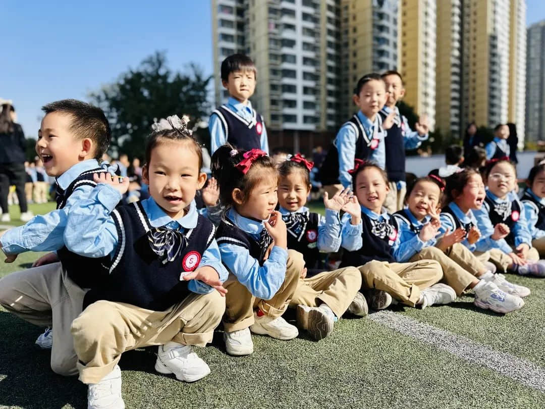 【预之爱】心暖金秋，爱满重阳——石家庄私立一中附小预科部敬老月亲子趣味运动会