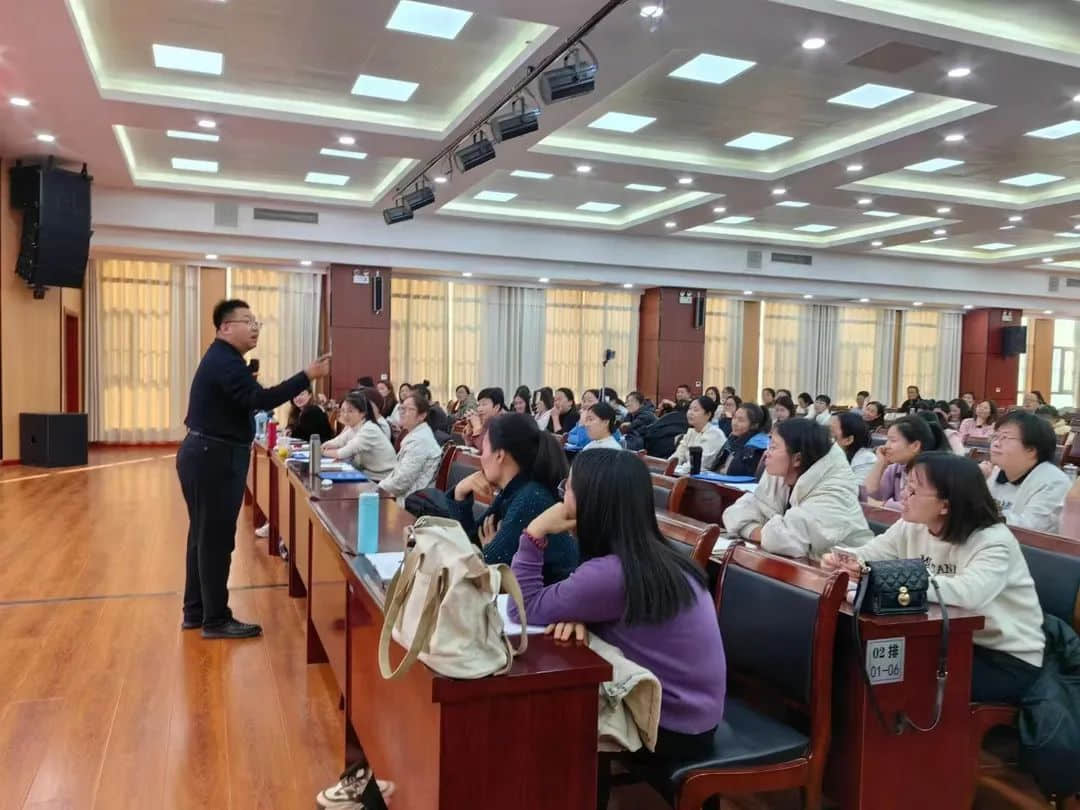 【立小•聚光灯】课程撬动 学校蝶变｜全国高质量教育发展下课例展示——立小团队邢台站精彩落幕