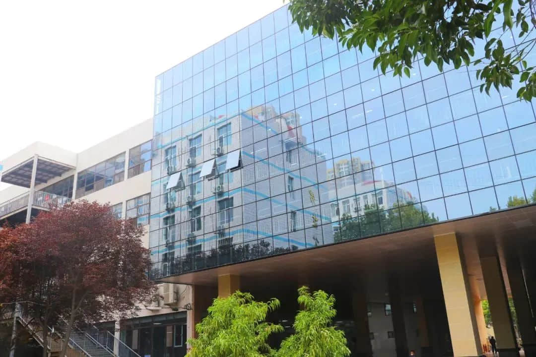 守卫食品安全 共享美好“食”光丨市领导到我校检查食品安全工作并给予高度评价